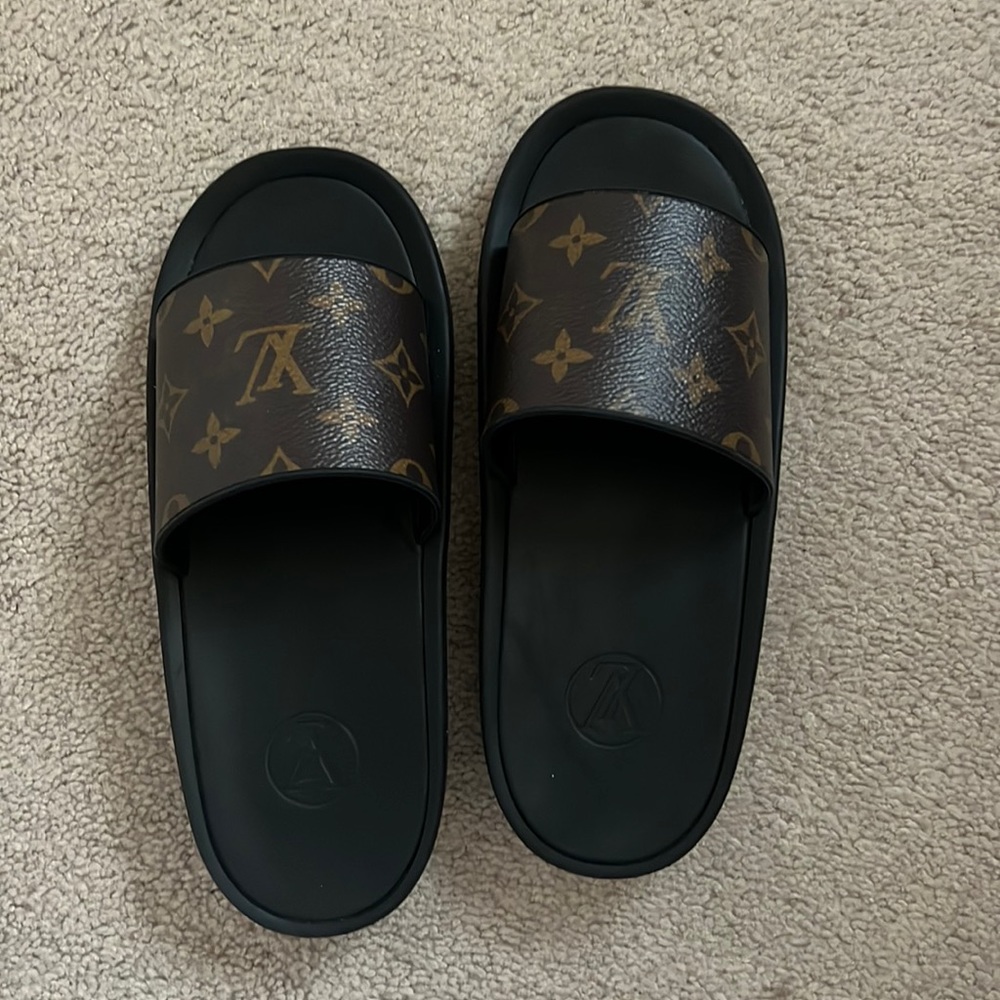 Louis Vuitton Slides